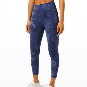 Invigorate Tight High Rise Diamond Dye 23”